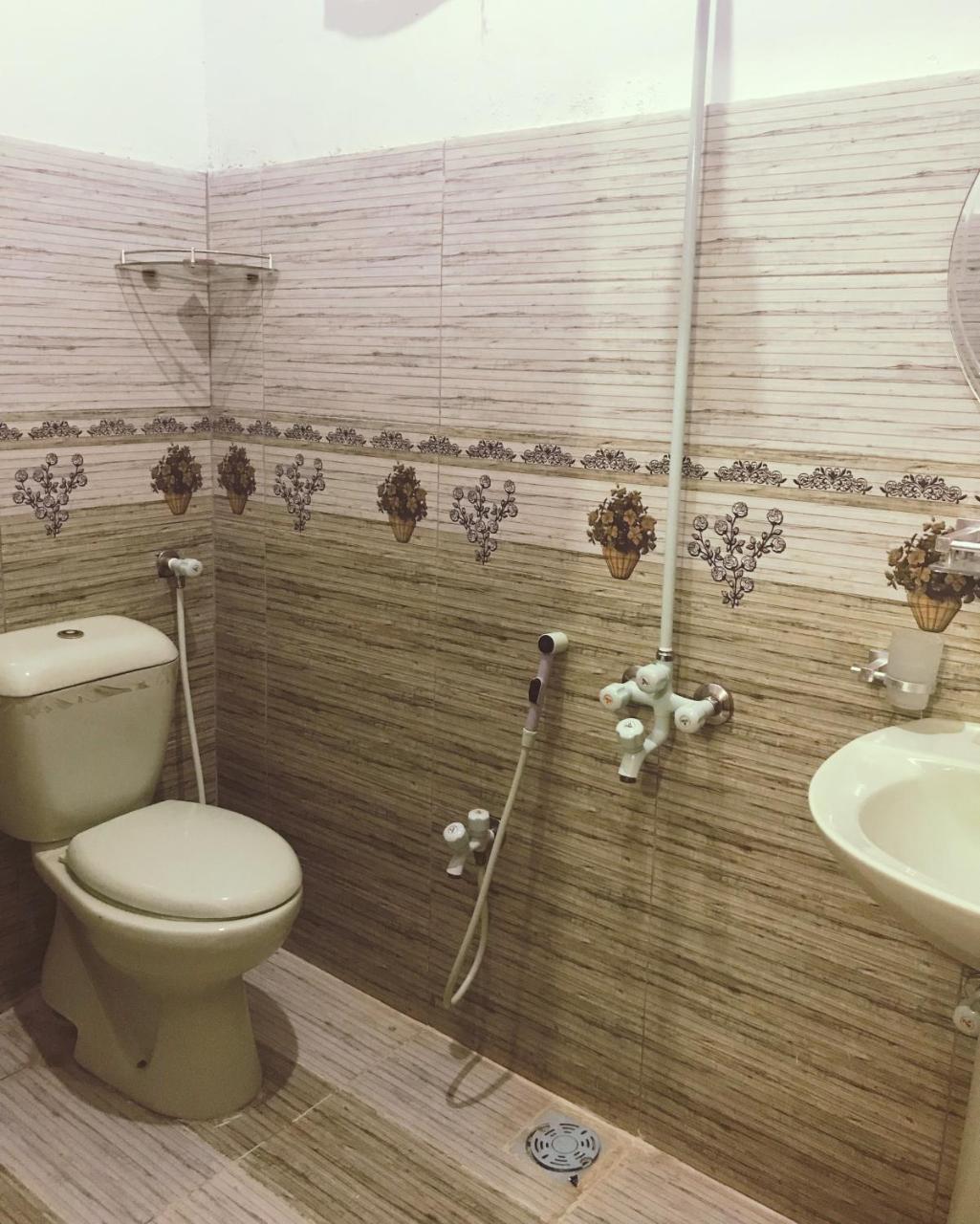 Hotel Second Home Karaczi Zewnętrze zdjęcie