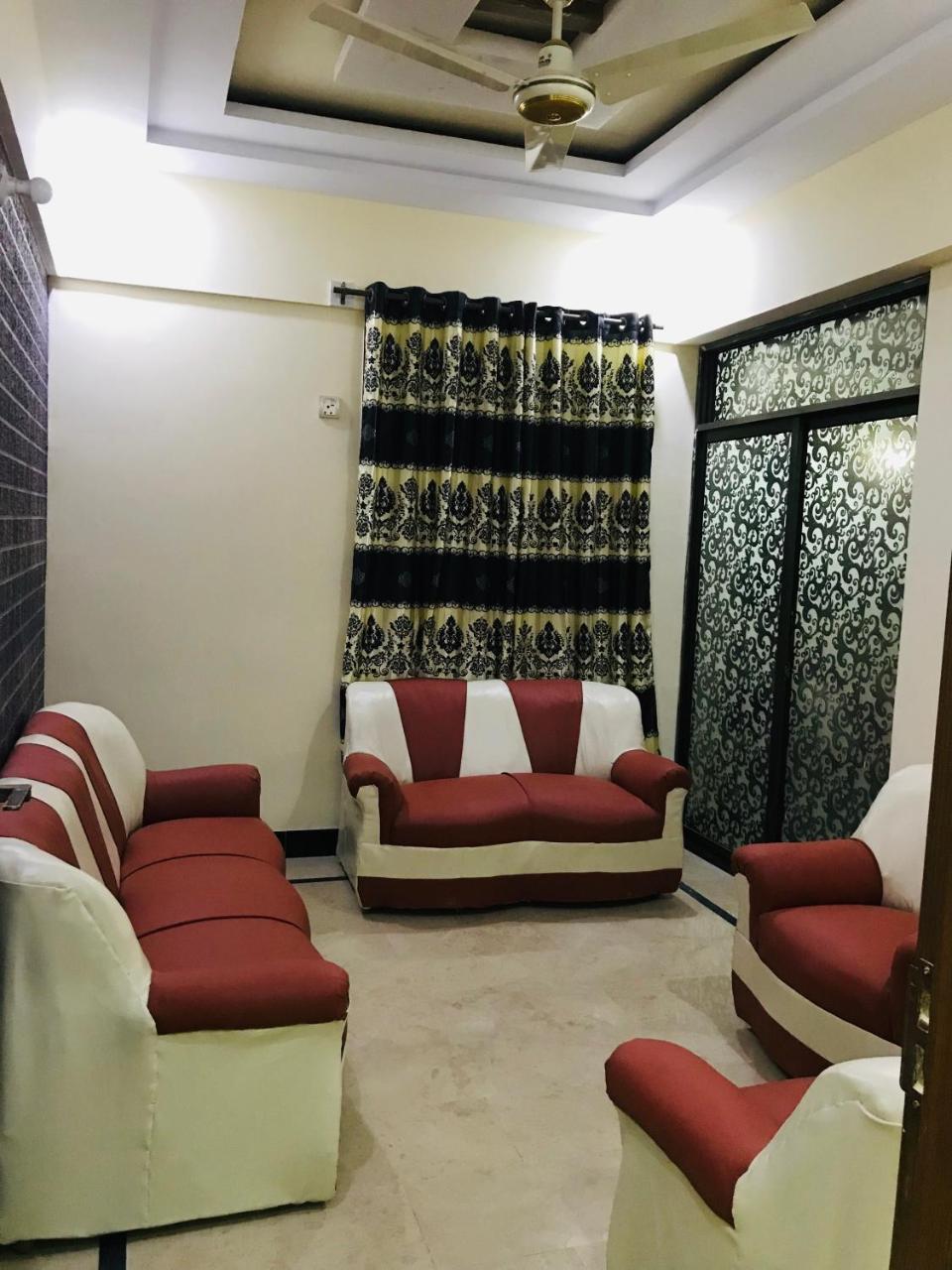 Hotel Second Home Karaczi Zewnętrze zdjęcie